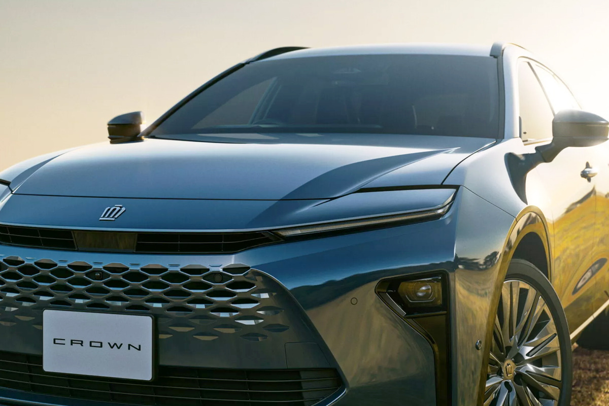 Toyota-Crown-Estate-5.jpg