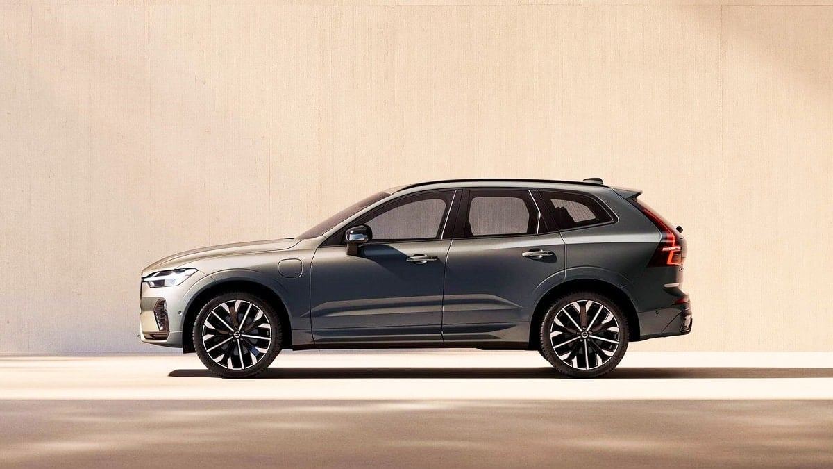 volvo-xc60-bestselling-model-history-27-million-sales-4.jpg
