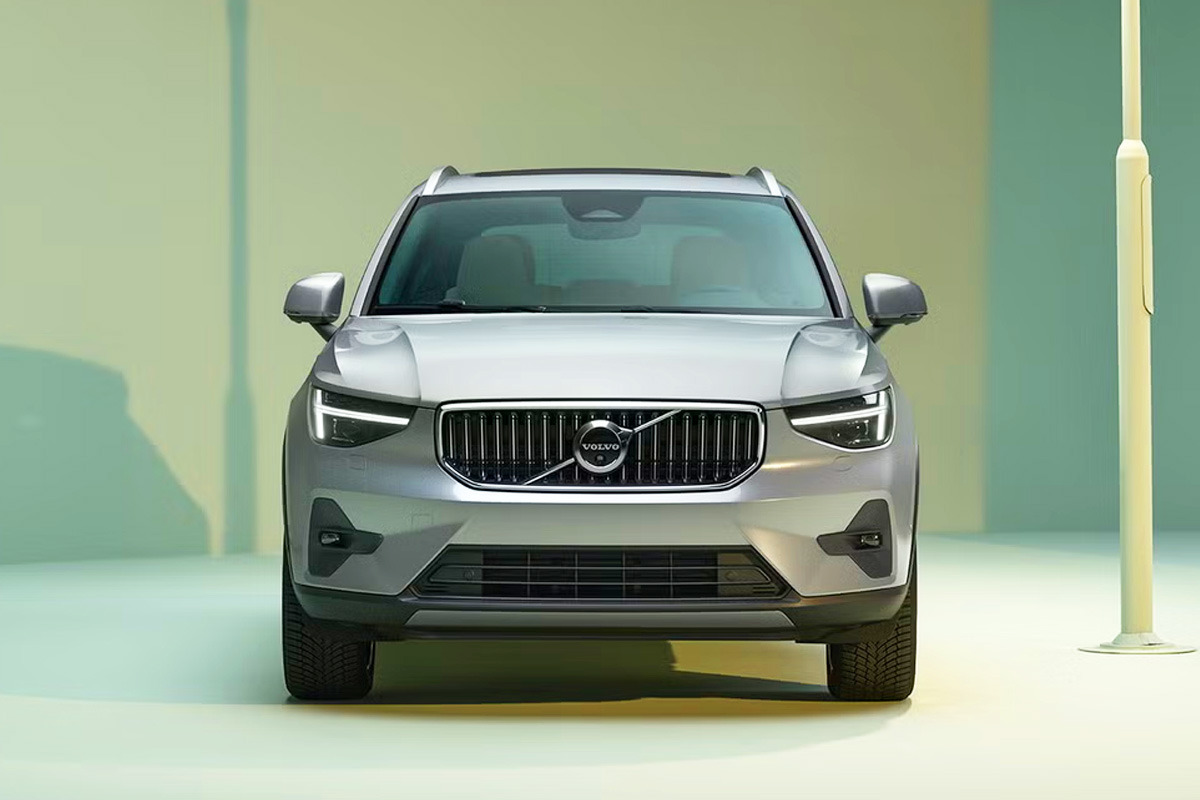 Volvo-XC40-Imported-SUV-Sales-No.-1-2.jpg