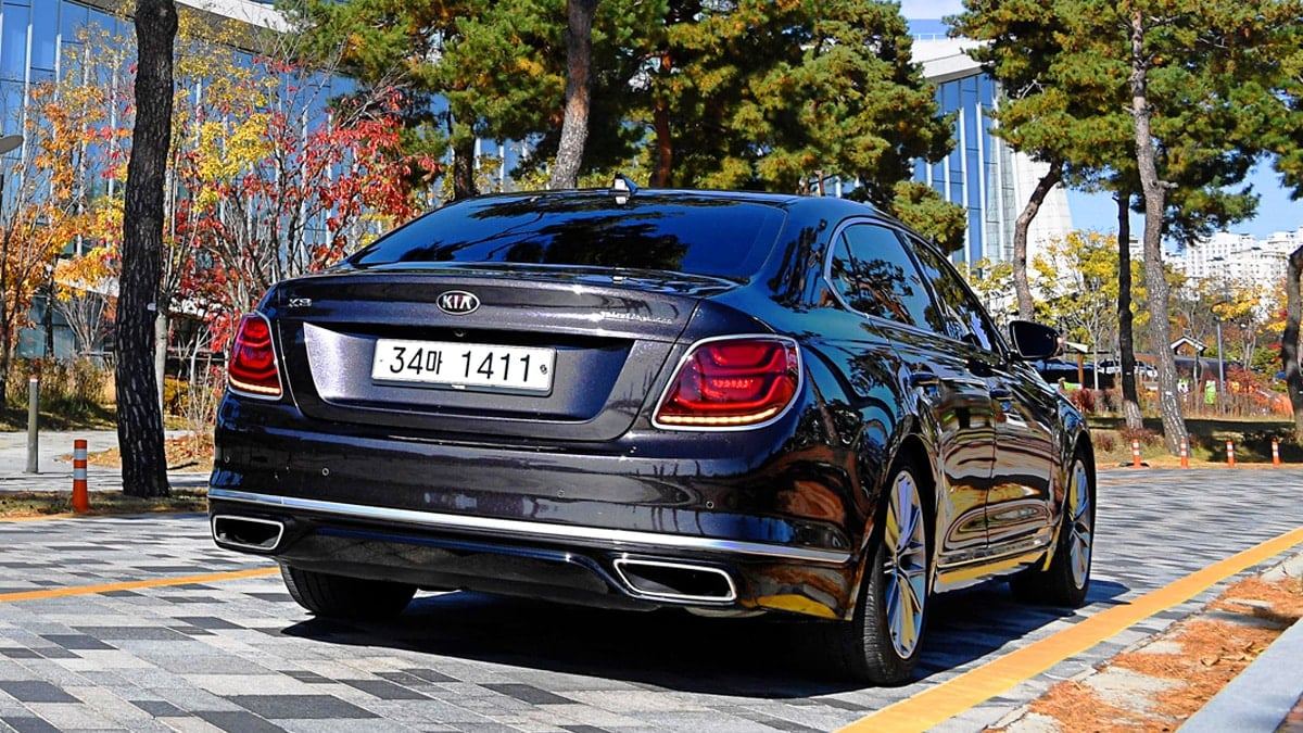 The-Amazing-Value-of-Used-Kia-K9s-2.jpg