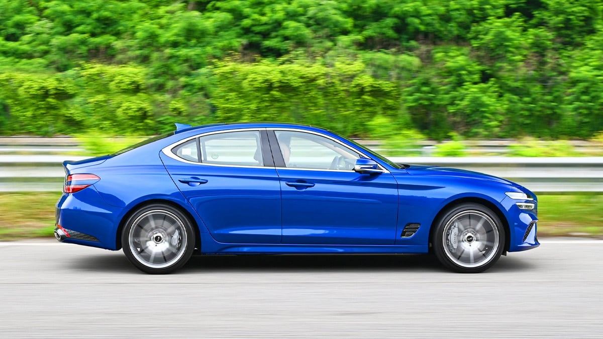 genesis-g70-discontinuation-rumors-2027-sales-analysis-future-2.jpg