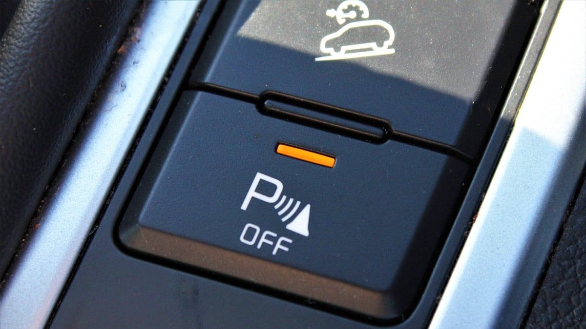 How-to-Use-Your-Cars-Parking-Distance-Warning-System-2.jpg