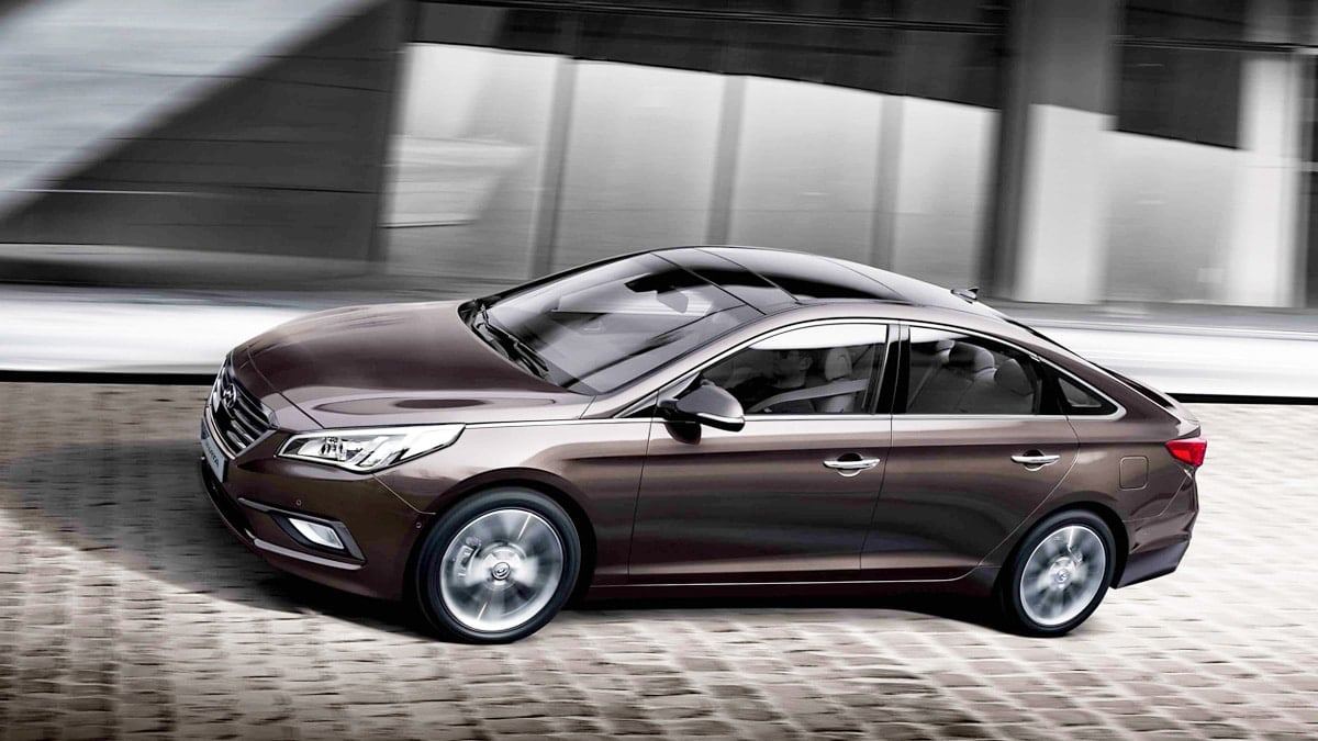 hyundai-lf-sonata-used-car-guide-family-sedan-value-2.jpg
