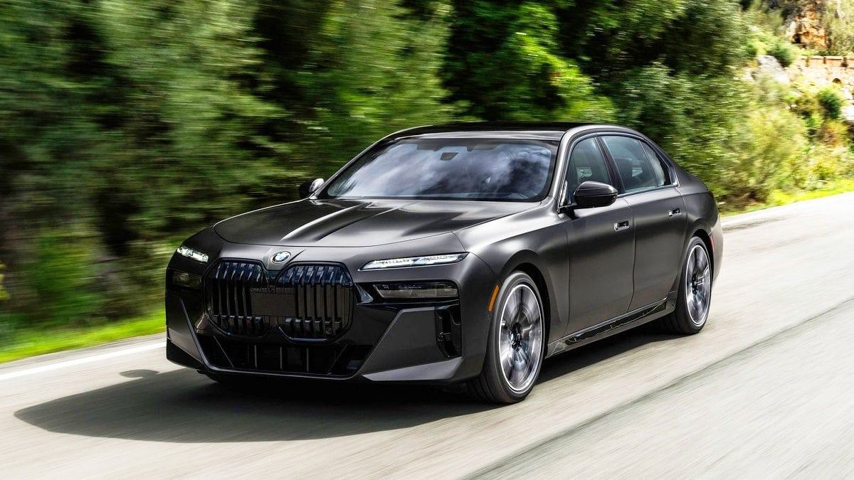 bmw-7-series-2026-owner-review-rating-4.jpg