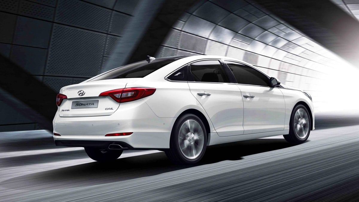 hyundai-lf-sonata-used-car-guide-family-sedan-value-3.jpg