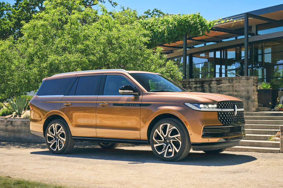 Luxury-SUV-Lincoln-Navigator-5.jpg