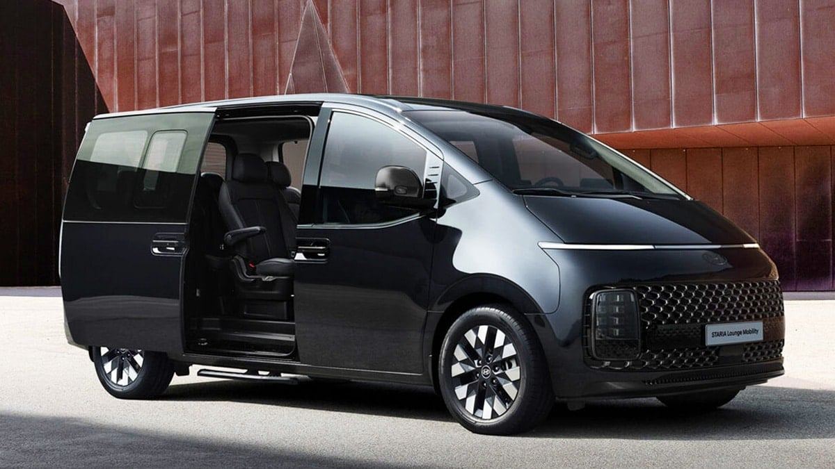 Hyundais-next-generation-new-MPV-expected-to-be-launched-6.jpg