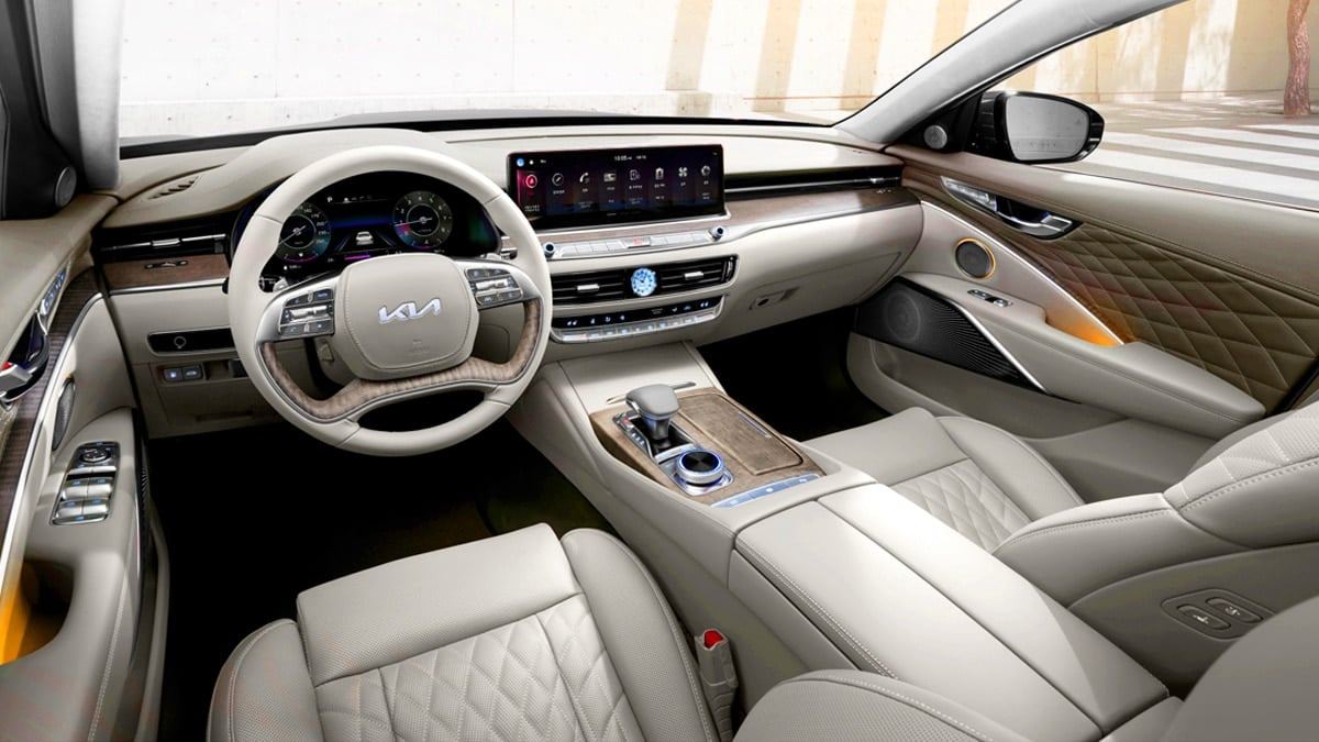 Kia-K9-full-change-expected-design-appears-4.jpg