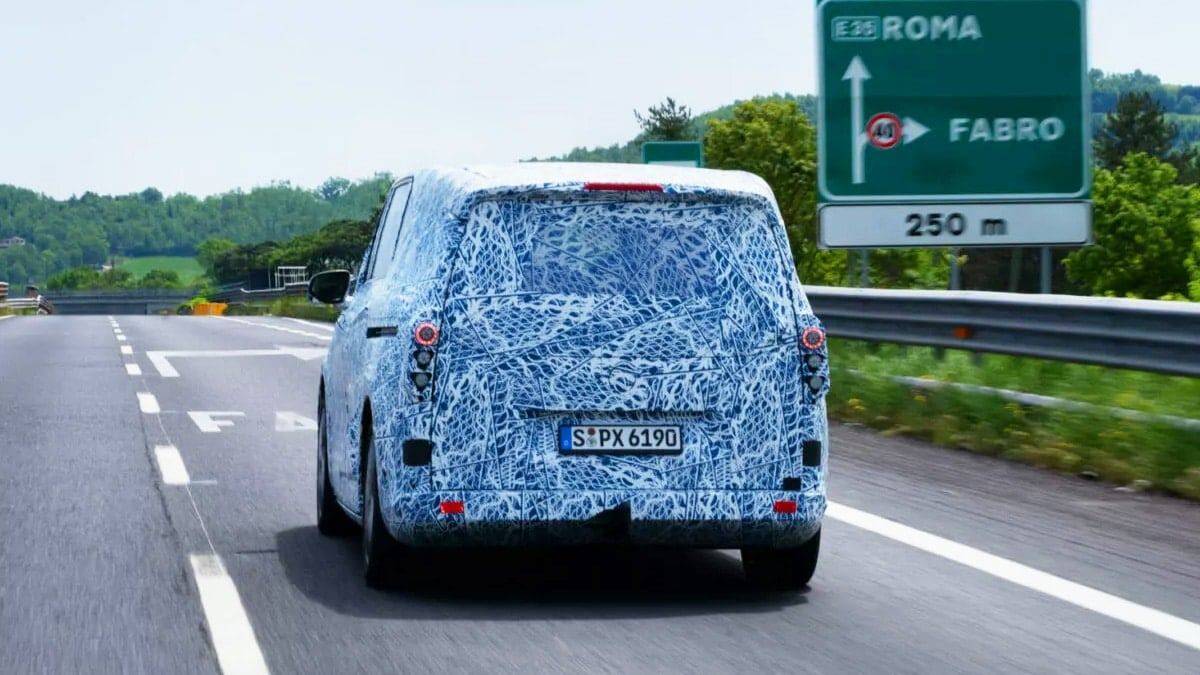 Mercedes-Benz-electric-van-VLE-driving-test-3.jpg