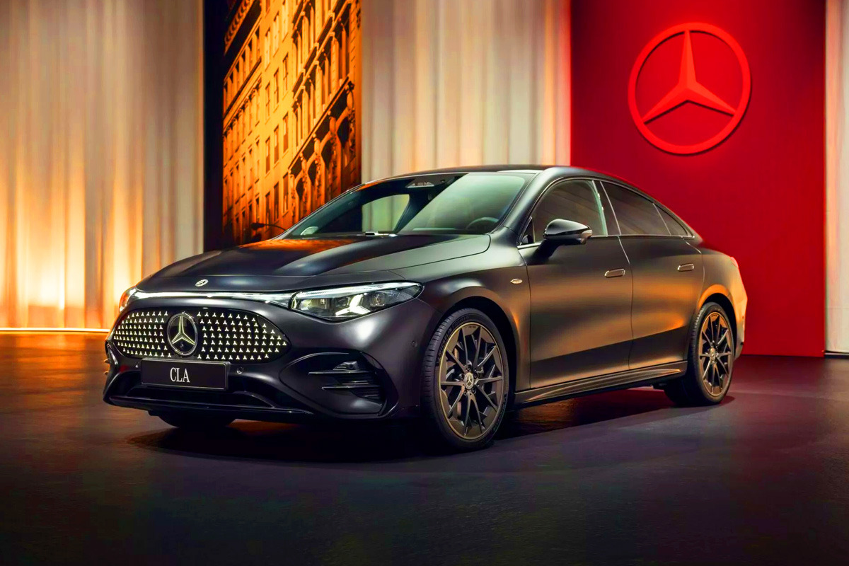 Mercedes-Benz-unveils-new-CLA-3.jpg