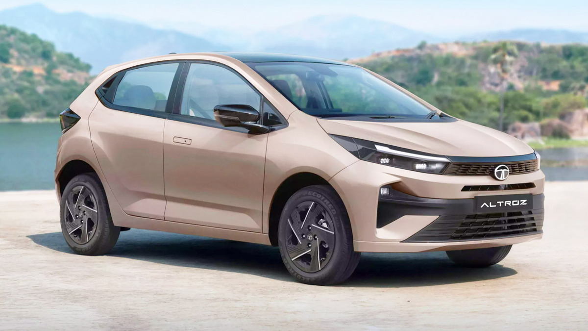2025-Tata-Altroz-%E2%80%8B%E2%80%8BFacelift-Unveiled-2.jpg