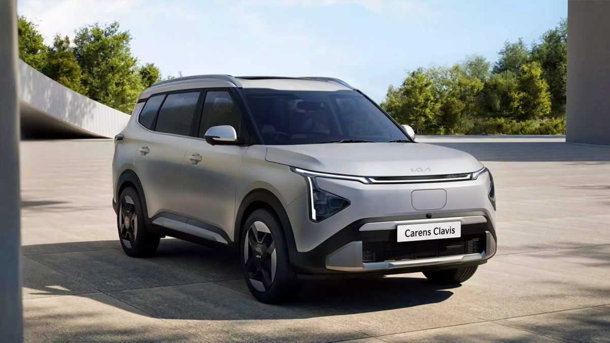 Kia-Carens-Clavis-EV-unveiled-1.jpg