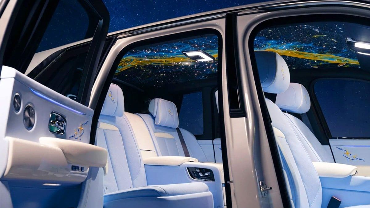 Rolls-Royce-Cullinan-Cosmos-unveiled-for-the-first-time-2.jpg
