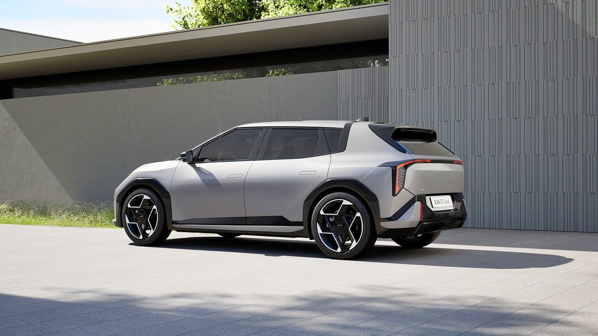 Kia-EV4-hatchback-launch-imminent-5.jpg