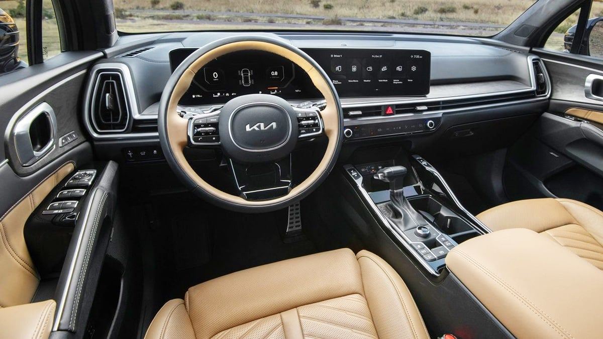 2026-kia-sorento-price-hike-removes-navigation-controversy-1.jpg