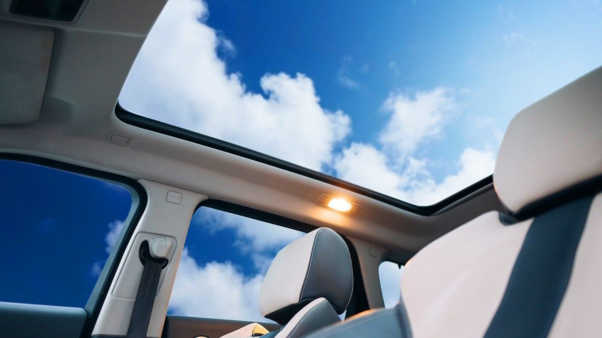 car-sunroof-option-pros-cons-buyers-guide-1.jpg
