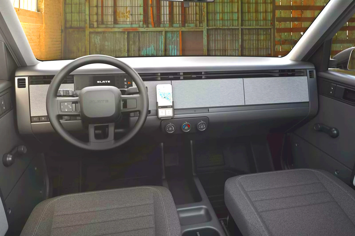 Small-electric-pickup-truck-Slate-unveiled-3-1.jpg