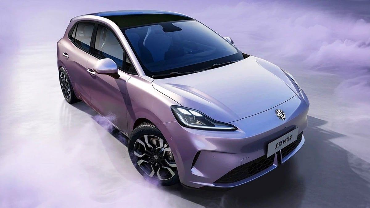MG-Motor-unveils-new-MG4-with-semi-solid-battery-2.jpg