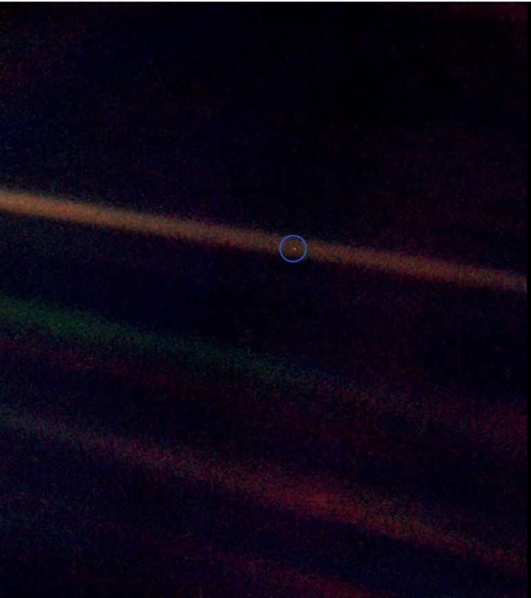 창백한 푸른 점.jpg