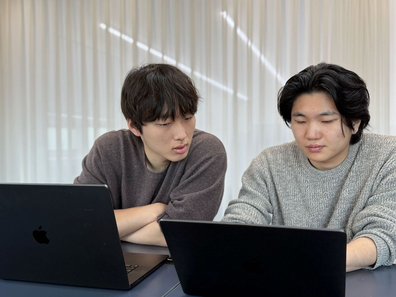 네오 썸네일.jpg