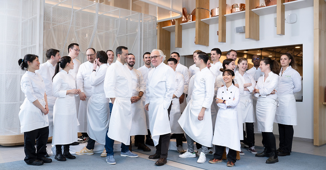 photo-groupe-chefs-cNathalie-Carnet-1.jpg