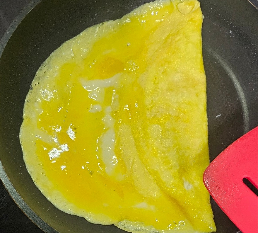 계란말이-뒤지개로 1단 접기.jpg