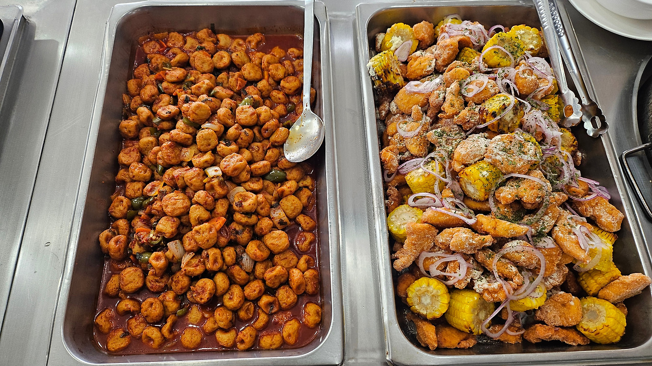 말복메뉴-볼어묵조림과 콘소메치킨.jpg