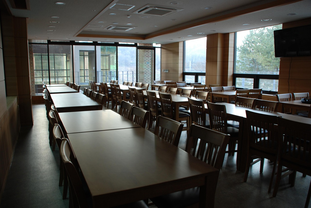 cafeteria-544871_1280.jpg