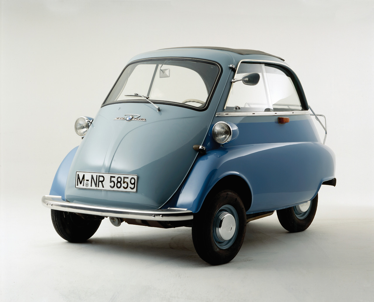P90094333_highRes_bmw-isetta-12-2012.jpg