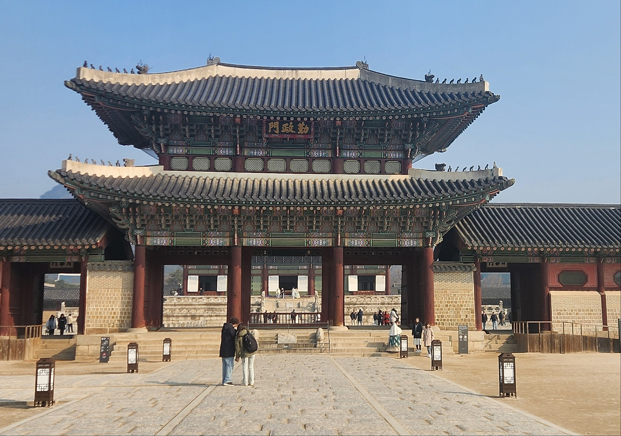 근정문과 삼도.jpg