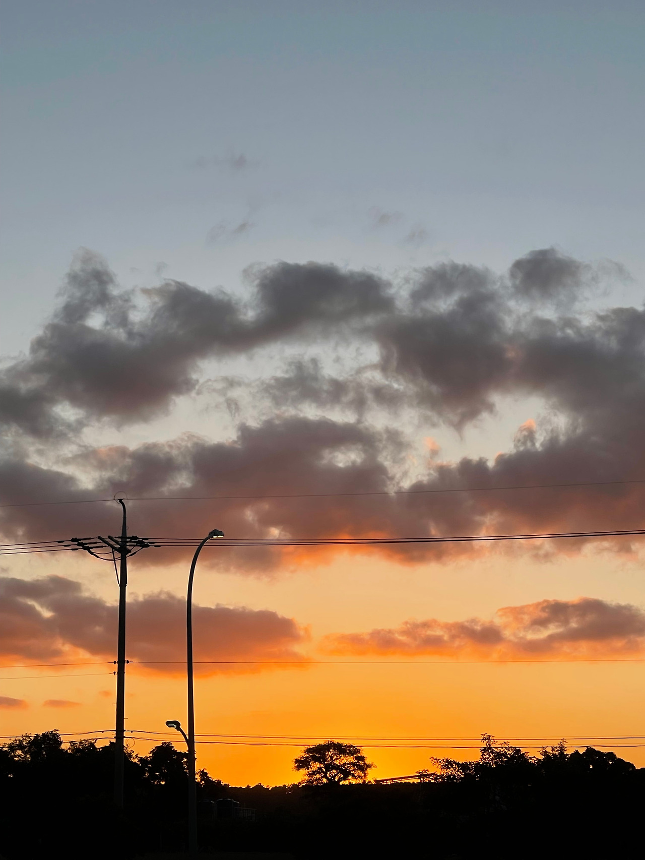 [024] 유지커피웍스 앞 노을.jpg