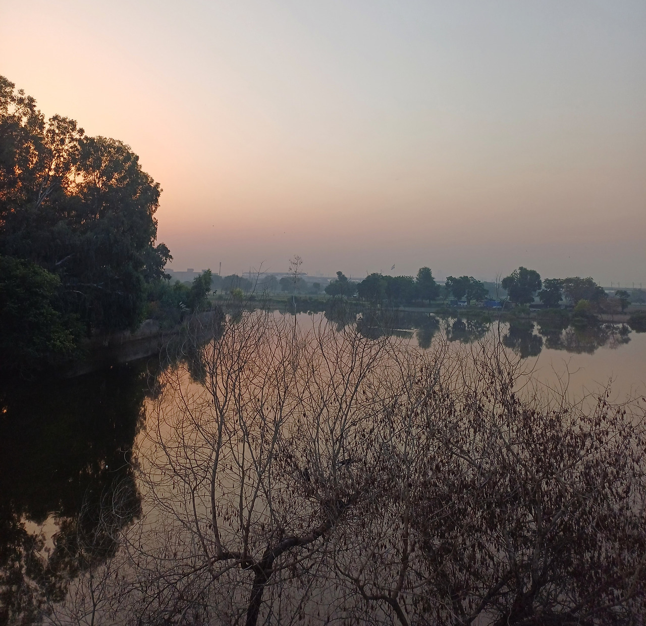 야무나강 둔치 호수 20231007.jpg