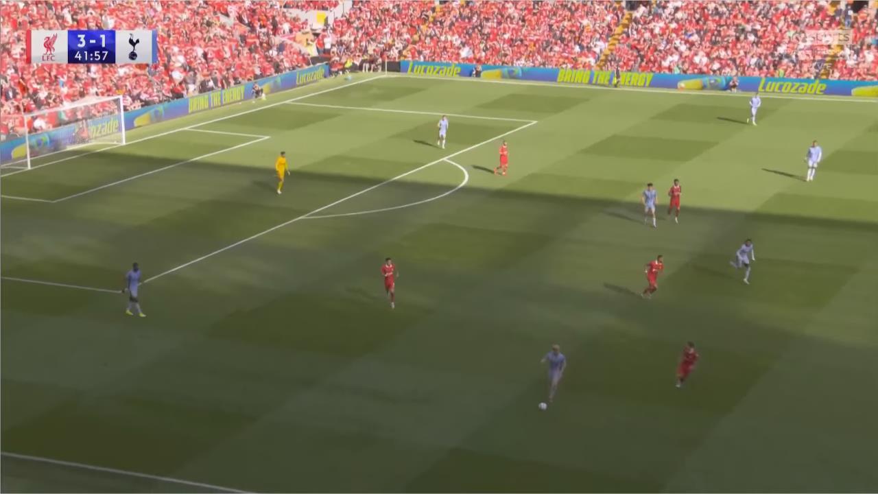 토트넘 빠른공격1.jpg