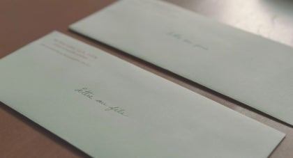 편지 두통은 모두 한 사람에게 간다.jpg