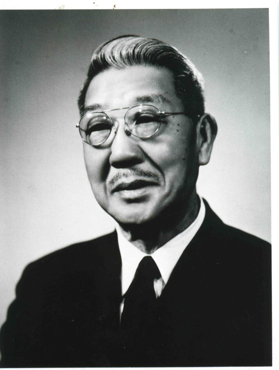 유일한 유한양행.jpg