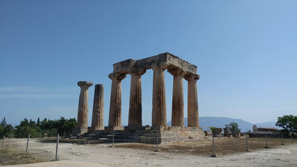 아폴론 신전.jpg