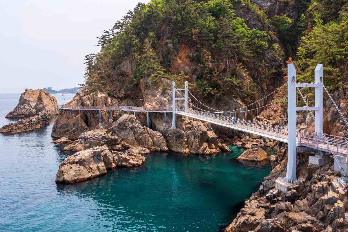 zfdfdfthrfAa_초곡 용굴 촛대바위길.jpg