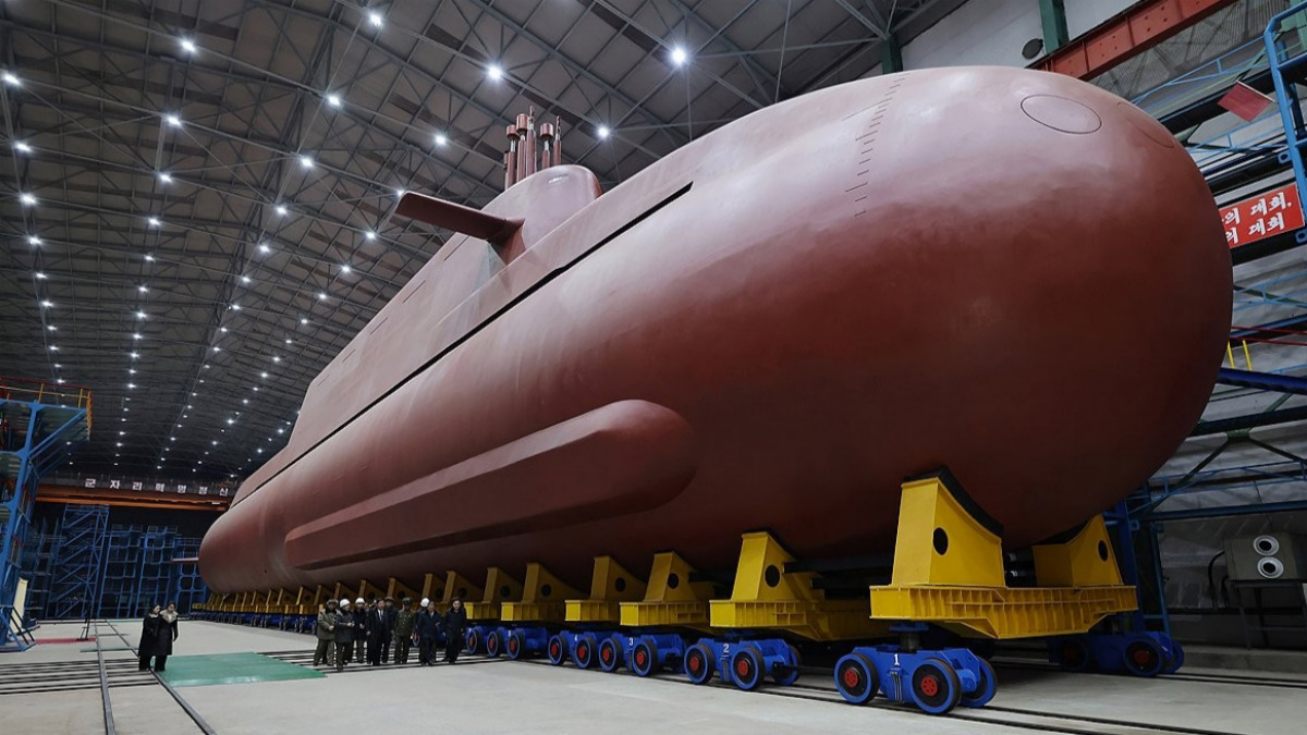 North-Korea-Builds-Nuclear-Submarine.jpg
