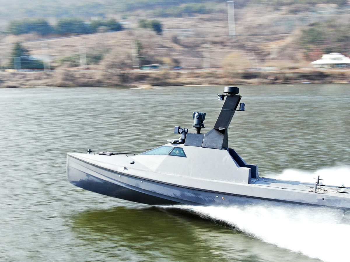 Development-of-core-technology-for-unmanned-watercraft001.jpg