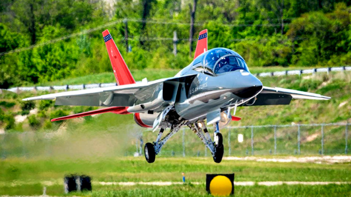 T-7A-to-be-delivered-to-the-U.S.-Air-Force.jpg