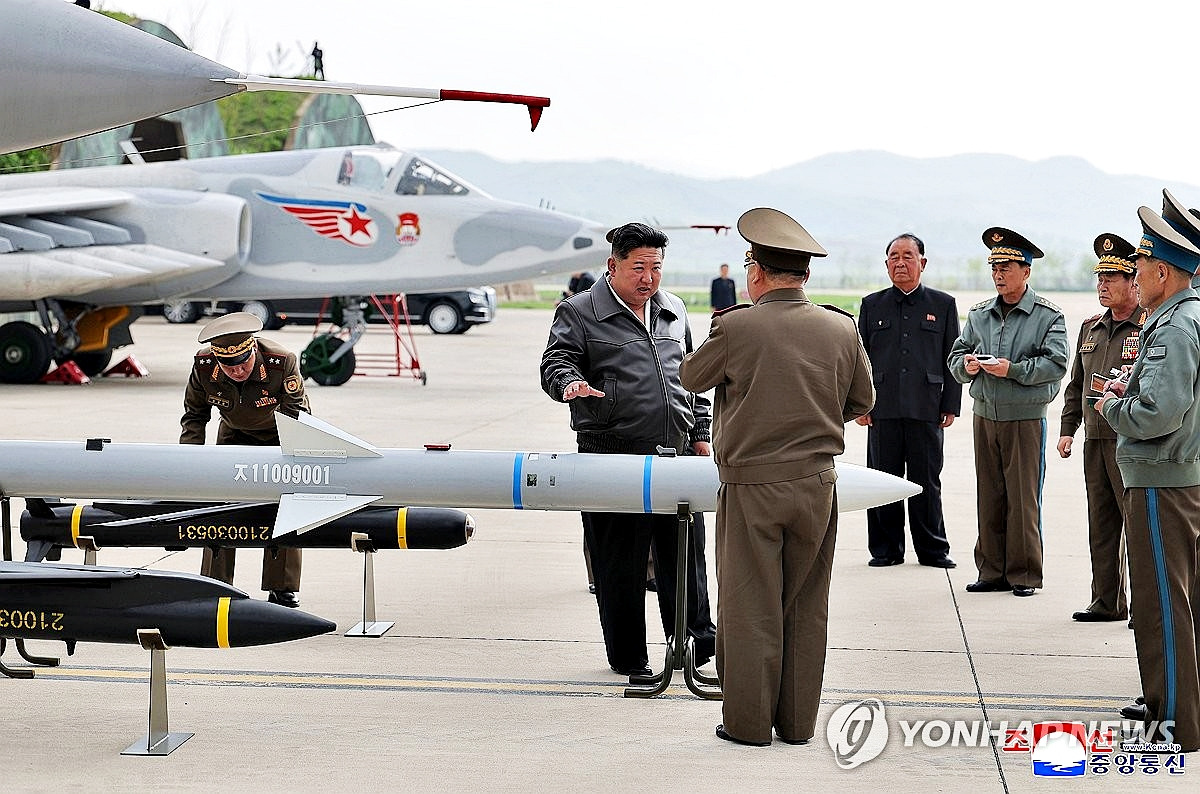 North-Korea-to-Build-Air-Force-Runways002.jpg