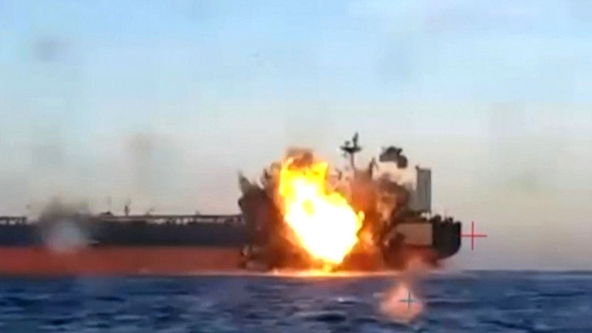 Ukraine-Attacks-Russian-Oil-Tankers.jpg