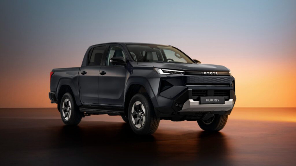 Toyota-HiLux-BEV-Unveiled-2-1024x576.jpg