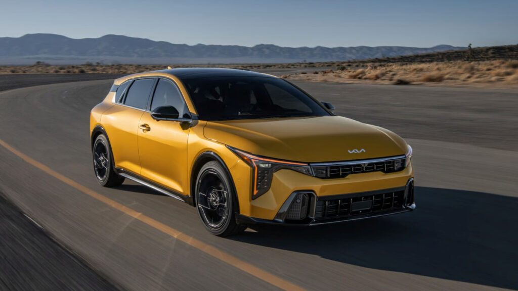 Kia-Sedan-Hatchback-Lineup-2-1024x576.jpg