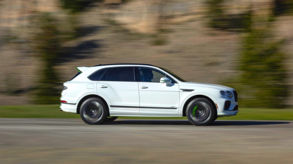 Bentayga-Unveils-Speed-3-1024x576.jpg