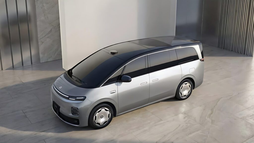 Minivan-Leapmotor-D99-Released-2-1024x576.jpg