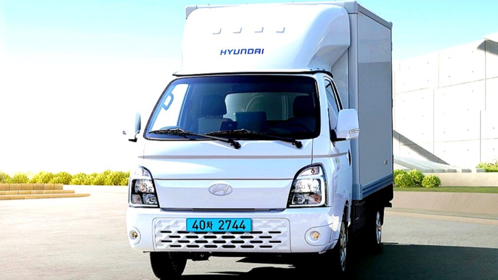 Hyundai-2025-Porter-II-Electric-Special-Car-2-1024x576.jpg