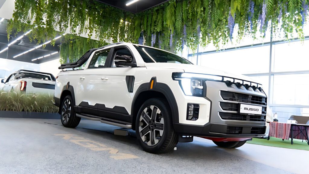 KGM-Pickup-Musso-Unveiled-1024x576.jpg