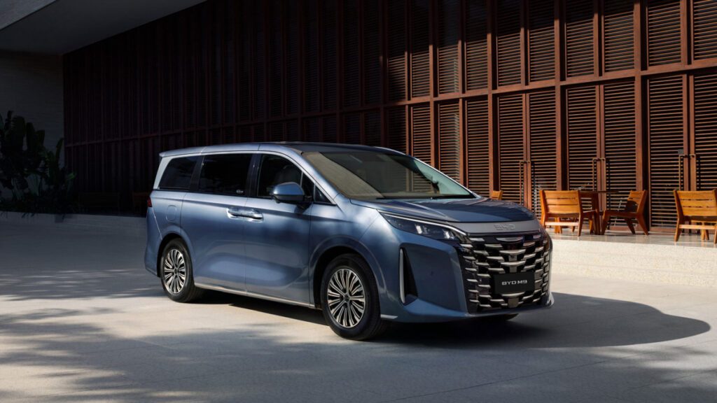 BYD-Minivan-M9-Launch-2-1024x576.jpg