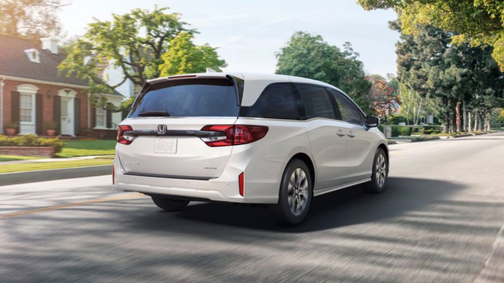 Honda-Odyssey-Hybrid-Unveils-5-1024x576.jpg